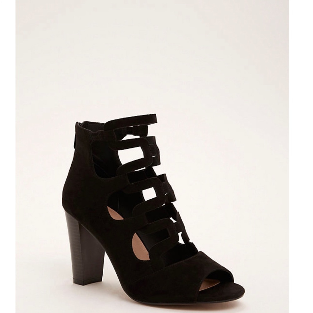 Strappy Cages Sandals